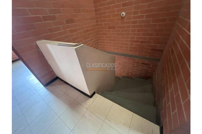 Casas, Alquiler, Madrid - $1.200.000