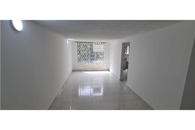 Apartamentos, Alquiler, Colseguros - $1.500.000