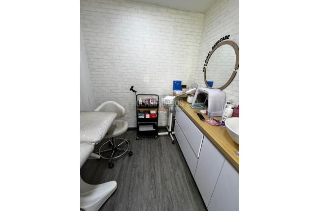 VENDO SALON DE BELLEZA - Negocios Establecidos