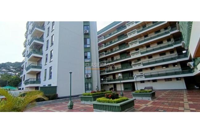 Apartamentos, Venta en El Refugio