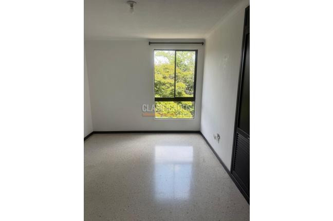 Apartamentos, Venta, El Refugio - $350.000.000