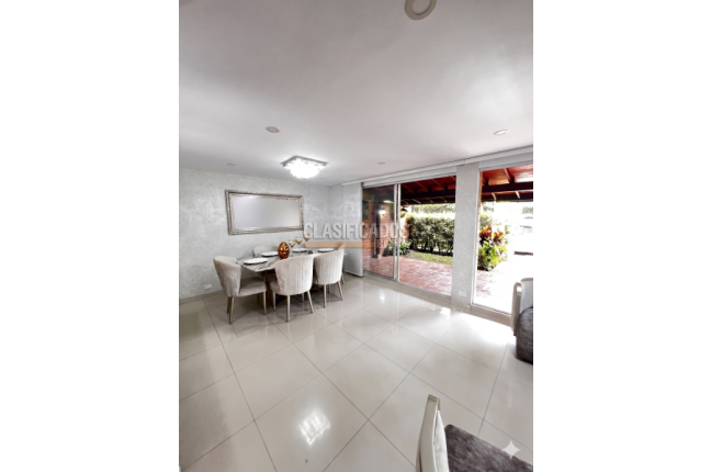 Casas, Venta, Ciudad Jardín - $749.000.000