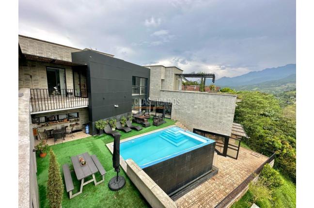 Casas, Venta, Cristo Rey - $3.200.000.000