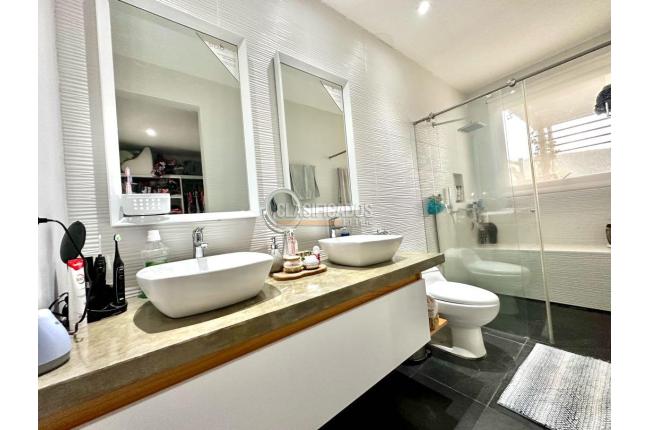 Casas, Venta, Cristo Rey - $3.200.000.000