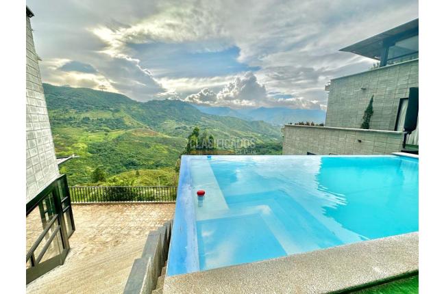 Casas, Venta, Cristo Rey - $3.200.000.000