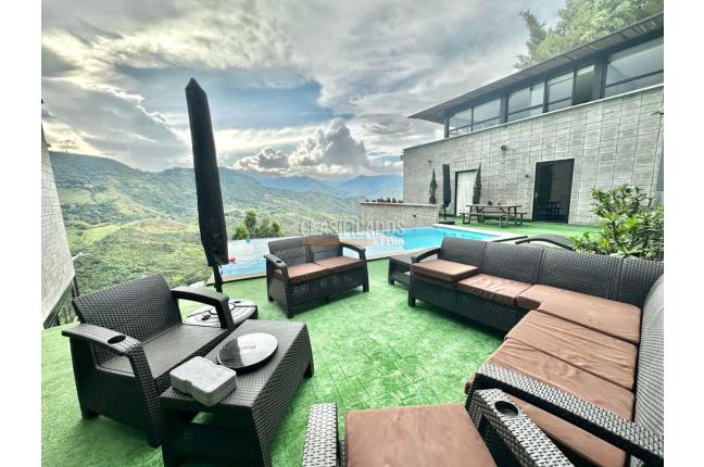 Casas, Venta, Cristo Rey - $3.200.000.000