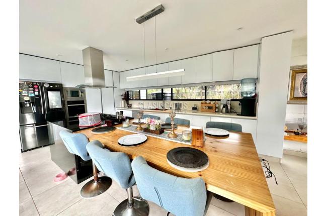 Casas, Venta, Cristo Rey - $3.200.000.000
