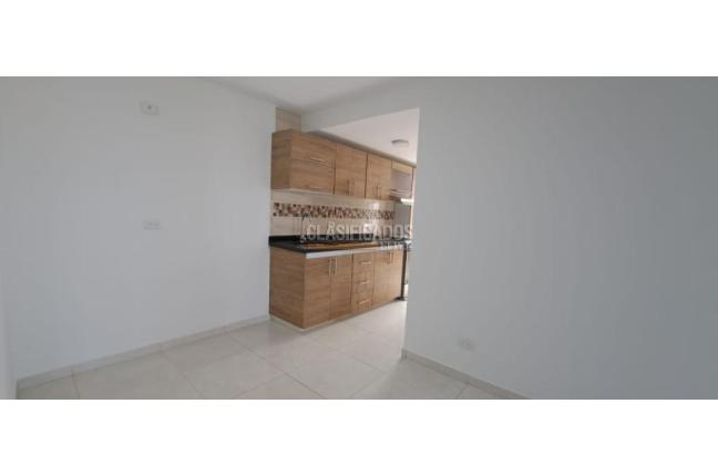 Apartamentos, Alquiler, Ciudad Pacifica - $1.350.000
