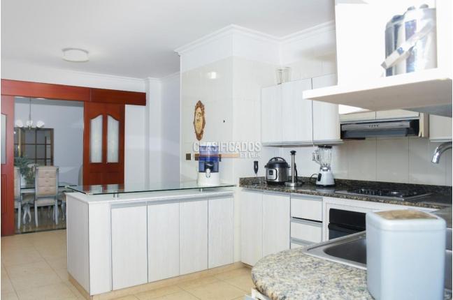 Casas, Alquiler en Ciudad Jardín