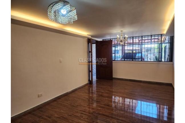 Casas, Alquiler, La Merced - $2.200.000