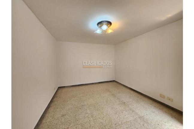 Casas, Alquiler, La Merced - $2.200.000