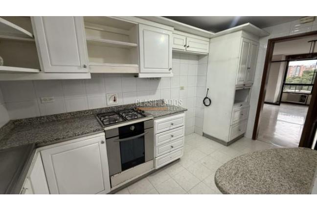 Apartamentos, Venta, Cristales - $550.000.000