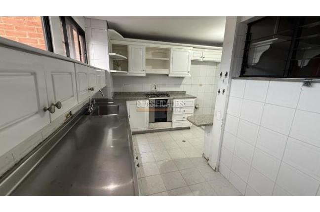 Apartamentos, Venta, Cristales - $550.000.000
