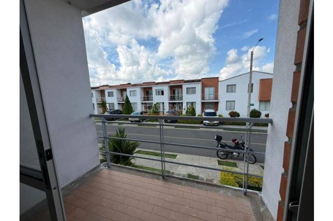 Casas, Alquiler, Pereira - $2.400.000