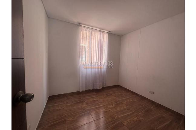 Casas, Alquiler en Funza