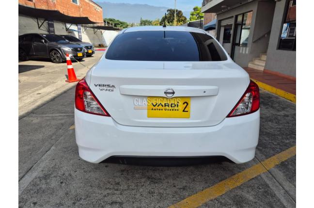 Nissan Versa 2018 - $38.900.000
