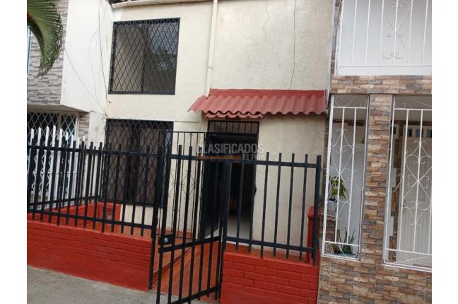 Casas, Venta en Villa del Prado