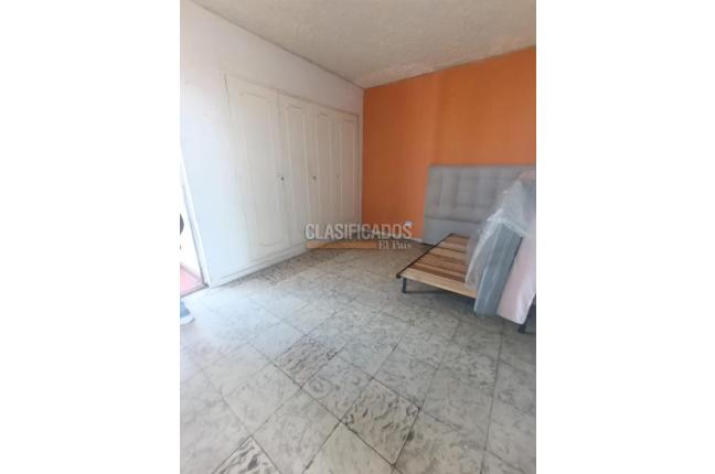 Oficinas y Consultorios, Alquiler, Versalles - $4.700.000