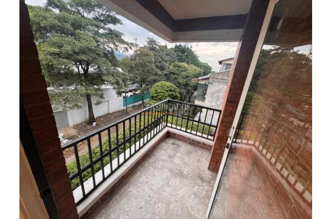 Apartamentos, Alquiler, Prados del Norte - $3.800.000