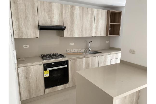 Casas, Alquiler, Ciudad Country - $2.100.000