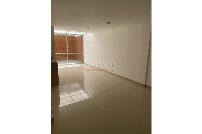 Casas, Alquiler en Ciudad Country