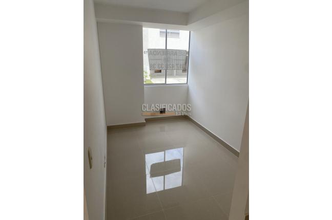 Casas, Alquiler, Ciudad Country - $2.100.000