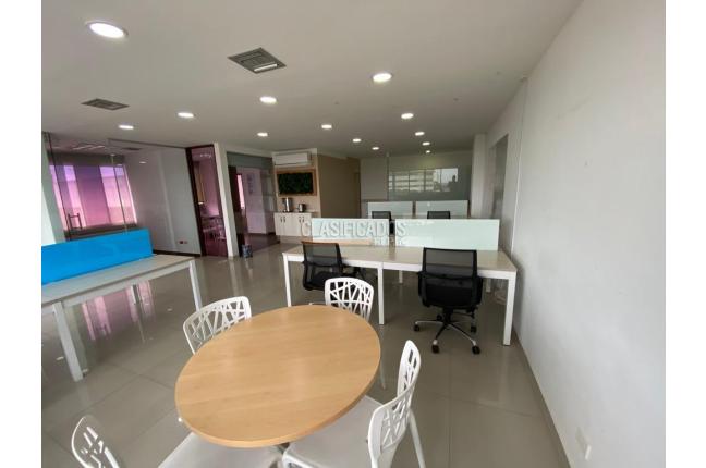 Oficinas y Consultorios, Venta, Centro Ccial. Holguines Trade Center - $740.000.000