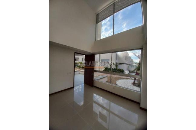 Casas, Venta, Santa Bárbara - $750.000.000