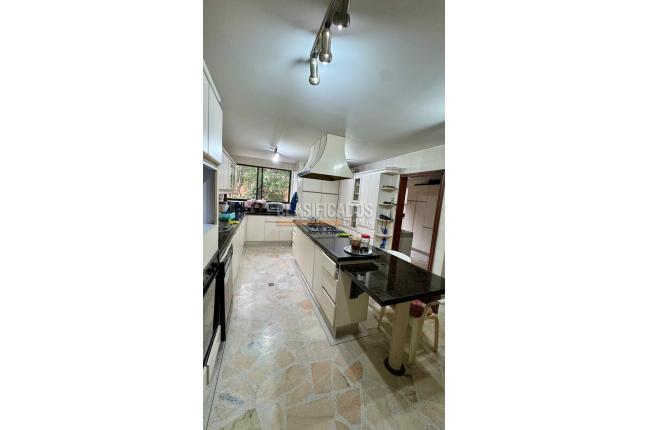 Apartamentos, Venta, Cerro Cristales - $1.100.000.000