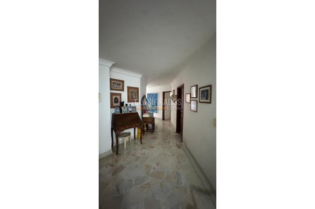 Apartamentos, Venta, Cerro Cristales - $1.100.000.000