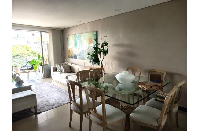 Apartamentos, Venta en Santa Mónica Residencial