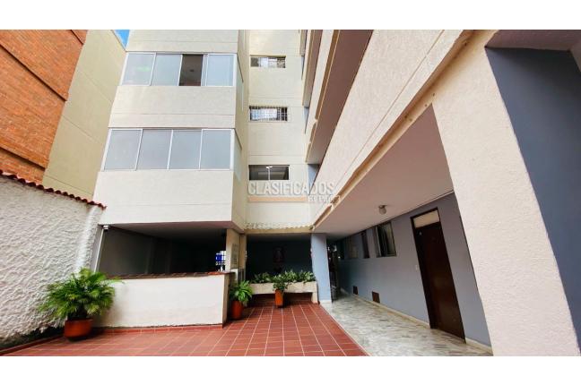 Apartamentos, Venta, Álamos - $320.000.000