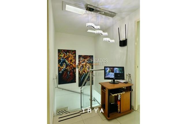 Casas, Venta, Primero de Mayo - $670.000.000