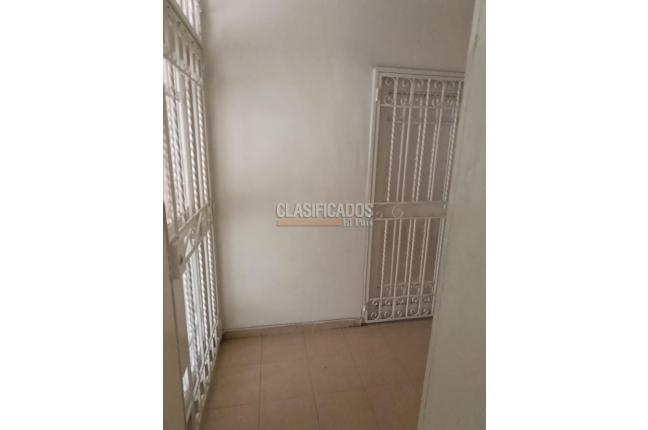 Apartamentos, Venta en Urbanización Colseguros