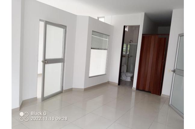Oficinas y Consultorios, Alquiler, Versalles - $2.200.000