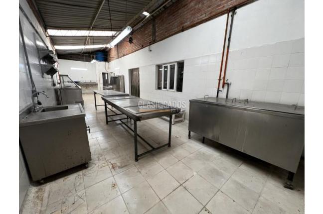 Locales y Bodegas, Venta, Alfonso López - $460.000.000