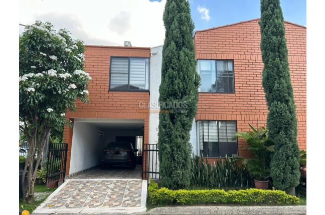Casas, Venta en La Flora