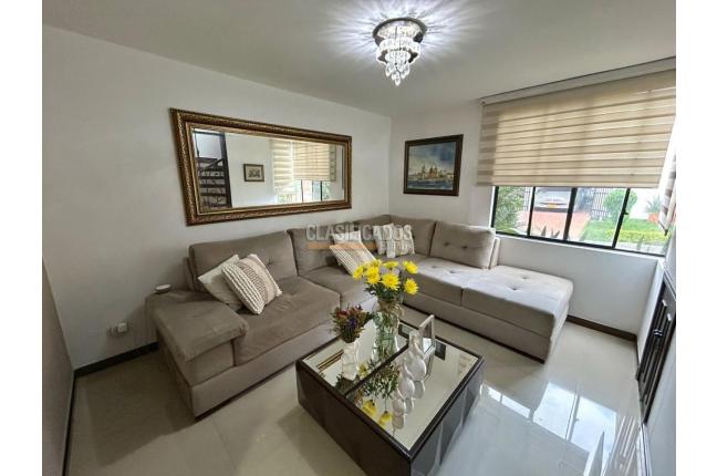 Casas, Venta en La Flora