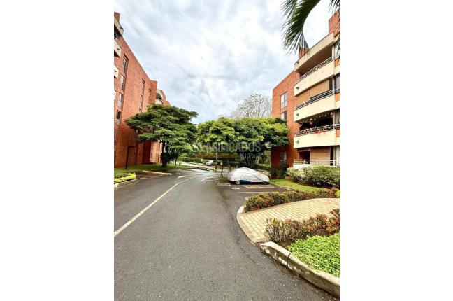 Apartamentos, Venta en Ciudad Jardín