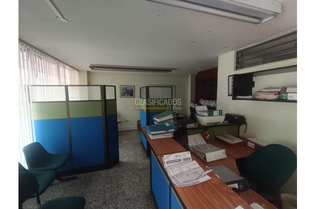 Locales y Bodegas, Alquiler, Granada - $2.000.000