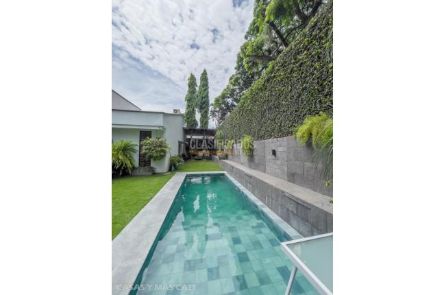 Casas, Venta en Ciudad Jardín