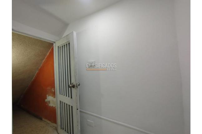 Locales y Bodegas, Alquiler, La Flora - $2.900.000