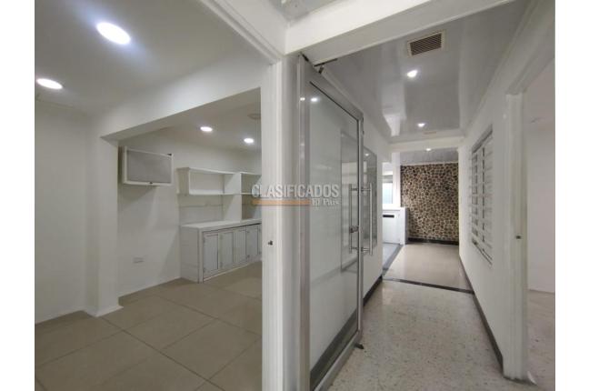 Locales y Bodegas, Alquiler, La Flora - $2.900.000