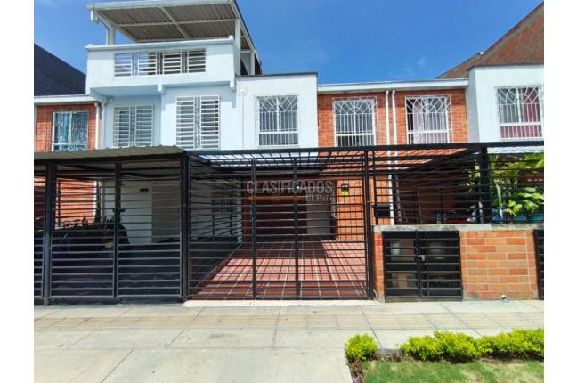 Casas, Alquiler, Ciudad Pacifica - $2.300.000