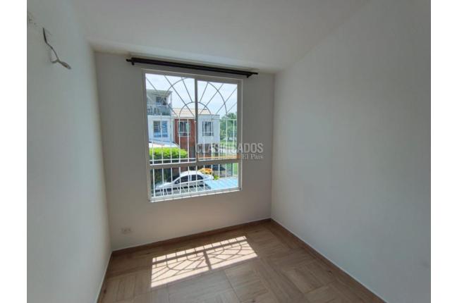 Casas, Alquiler, Ciudad Pacifica - $2.300.000