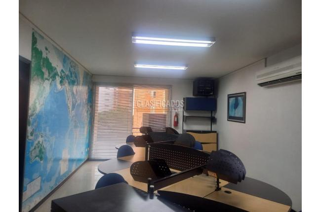 Oficinas y Consultorios, Venta, Ciudad Jardín - $700.000.000