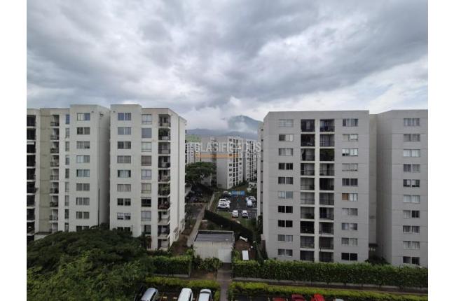 Apartamentos, Venta en Yumbo