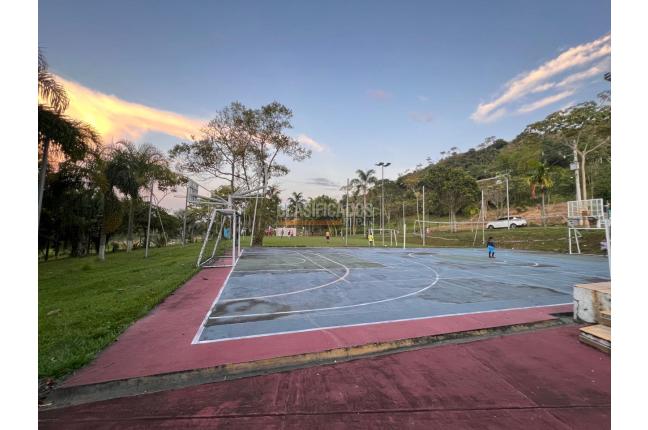 Lotes, Venta en Ciudad Country