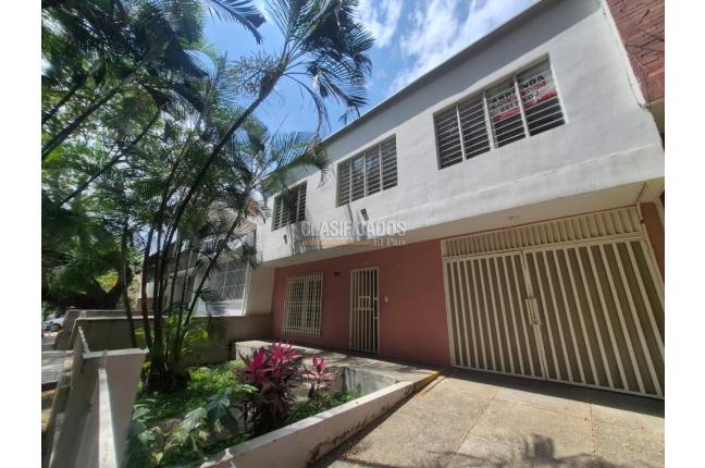 Casas, Alquiler en Santa Teresita