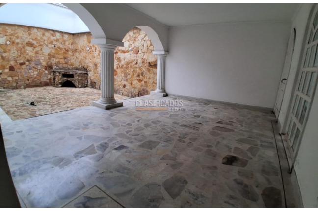 Casas, Venta, Prados del Norte - $1.300.000.000